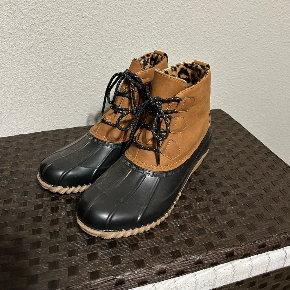 Women’s Magellan Duck Boots